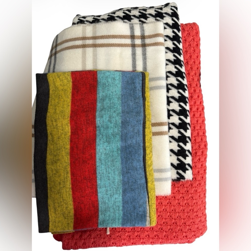 Bundle (4) Winter Scarves SKU 16